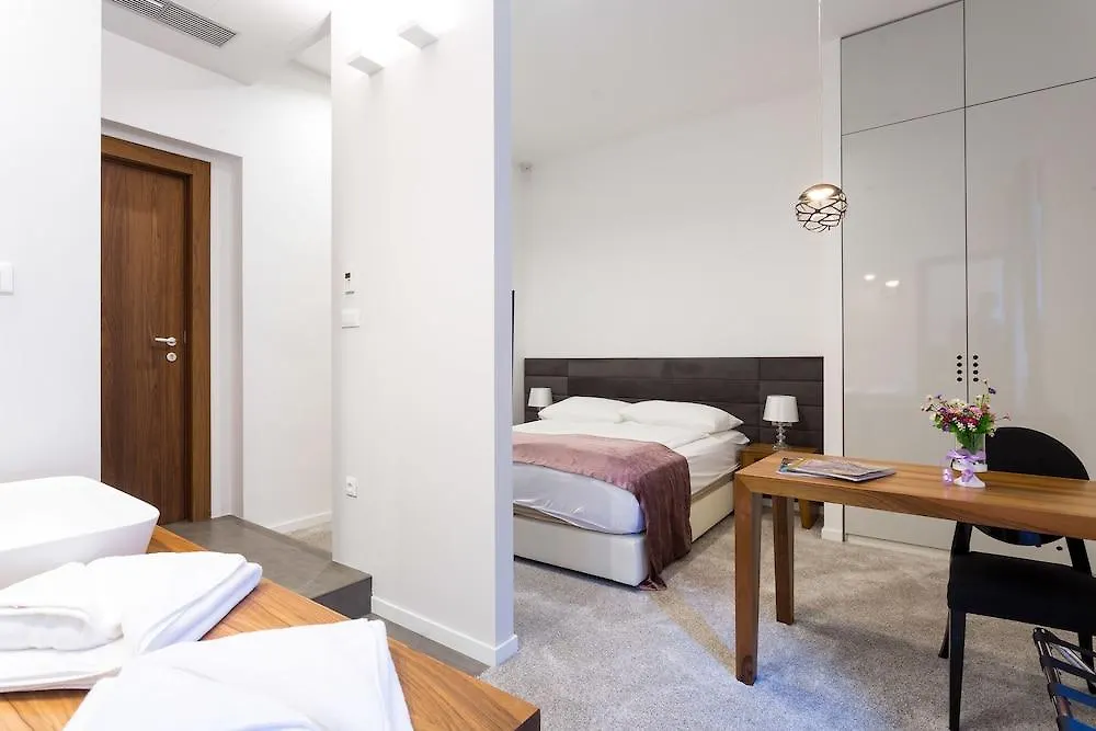 ספליט Starlight Luxury Rooms